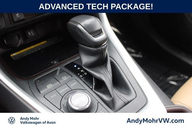 Used 2019 Toyota RAV4 Limited w/ Advanced Technology Package AWD/4WD image 43