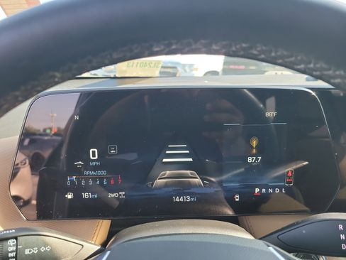 Used 2025 Chevrolet Equinox ACTIV w/ Safety and Technology Package AWD/4WD image 30