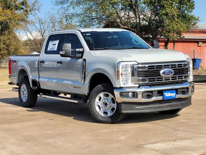 New 2026 Ford F250 XLT w/ FX4 Off-Road Package