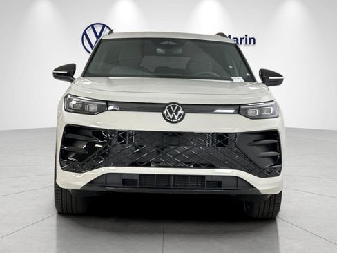 New 2026 Volkswagen Tiguan SE R-Line AWD/4WD image 8