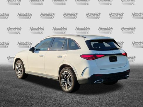 Used 2025 Mercedes-Benz GLC 300 4MATIC image 8