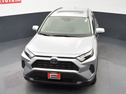 Used 2022 Toyota RAV4 XLE w/ Convenience Package image 25