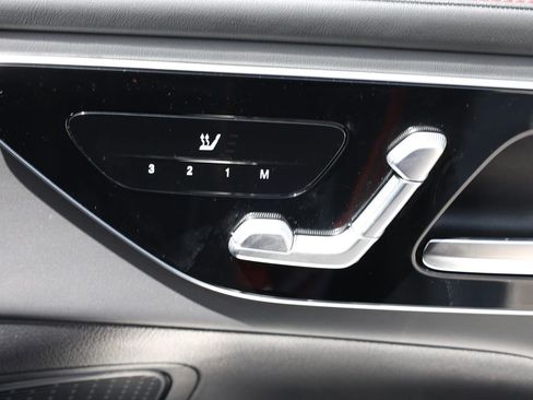 Used 2025 Mercedes-Benz GLC 43 AMG 4MATIC image 23