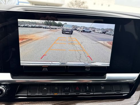 Certified 2025 GMC Sierra 1500 Elevation image 25