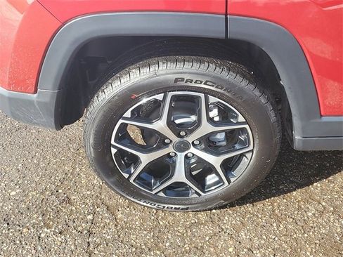 New 2026 Jeep Compass Limited w/ Sun, Sound & Navigation Group image 5