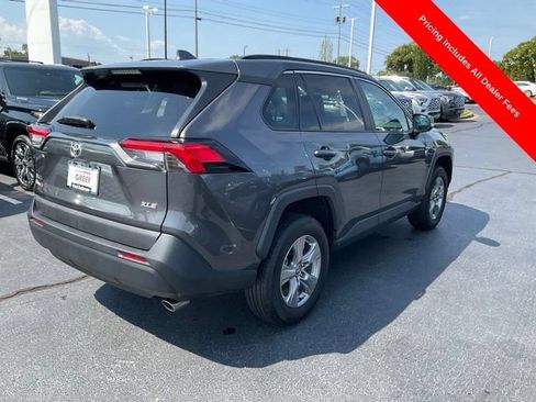 Used 2025 Toyota RAV4 XLE FWD image 29