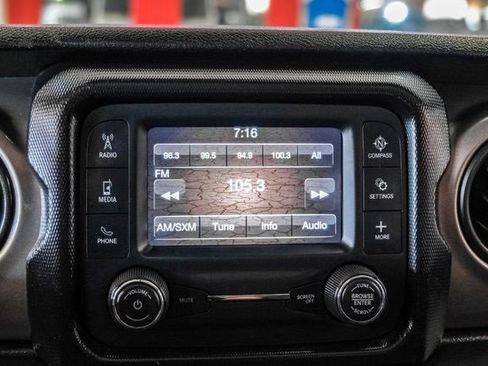 Used 2020 Jeep Gladiator Sport w/ Quick Order Package 24S image 27