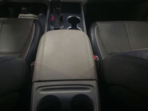 Used 2020 Kia Sedona EX FWD image 19