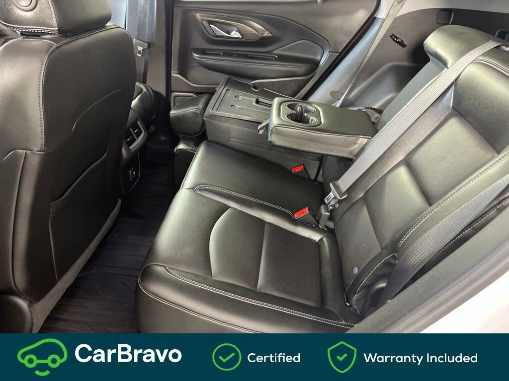Used 2024 GMC Terrain SLT w/ LPO, Floor Liner Package AWD/4WD image 21