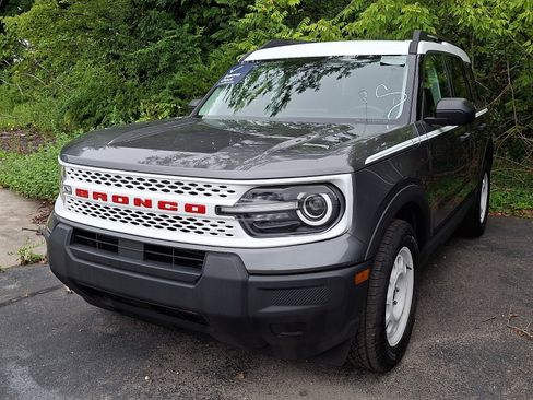Used 2025 Ford Bronco Sport Heritage AWD/4WD image 3