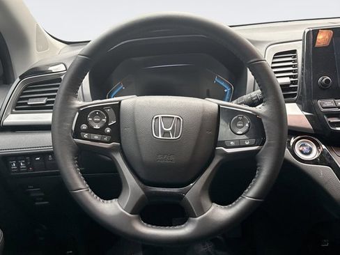 Used 2021 Honda Odyssey Touring image 12