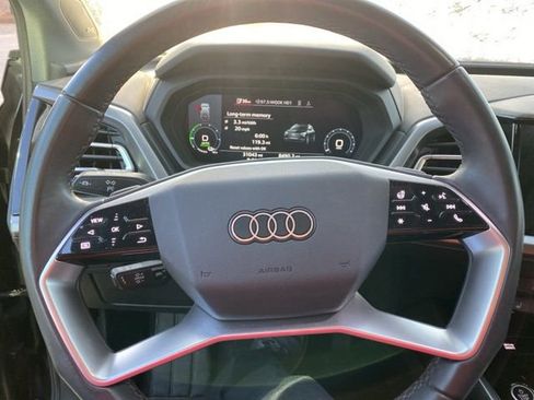 Used 2022 Audi Q4 e-tron Prestige image 24