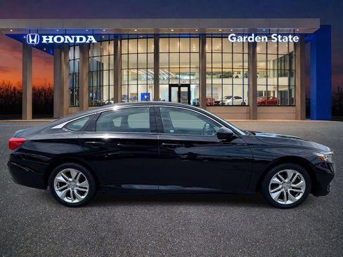 Certified 2019 Honda Accord LX image 4
