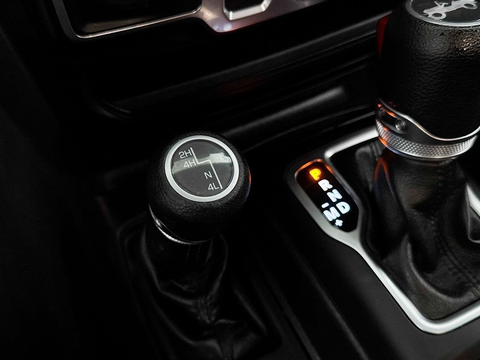 Used 2019 Jeep Wrangler Sport AWD/4WD image 10