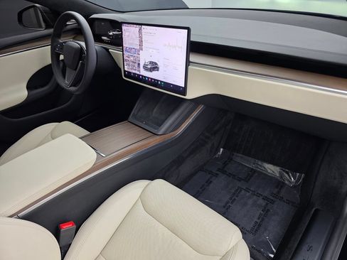 Used 2024 Tesla Model S AWD/4WD image 28