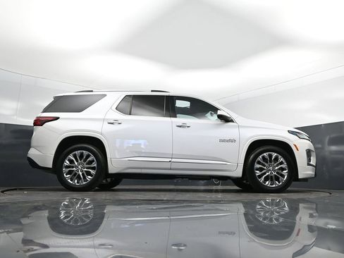 Used 2023 Chevrolet Traverse High Country image 43