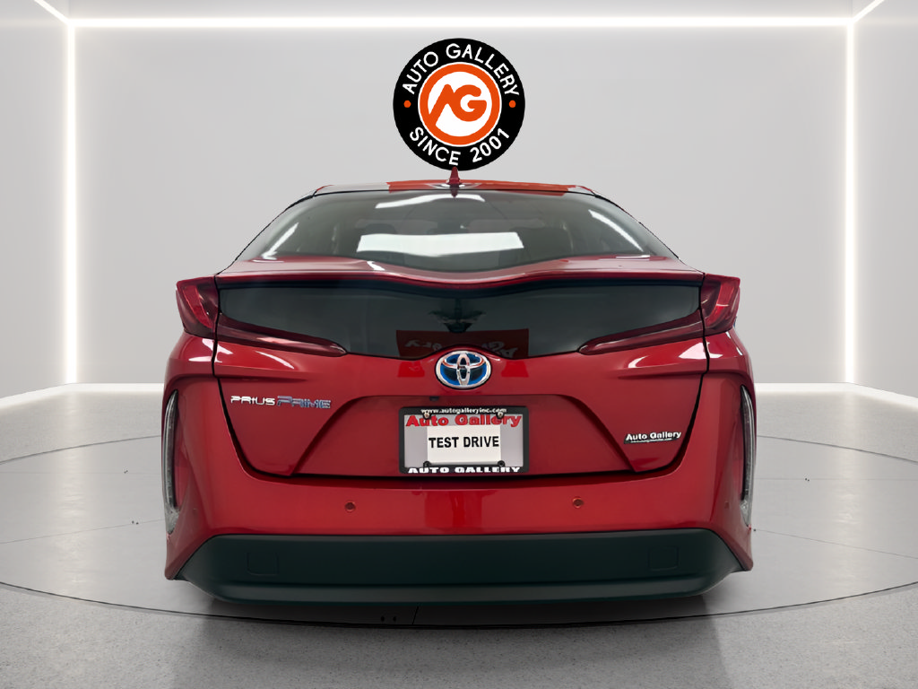 Used 2017 Toyota Prius Prime Advanced FWD image 6