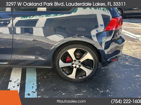 Used 2017 Volkswagen GTI S image 17