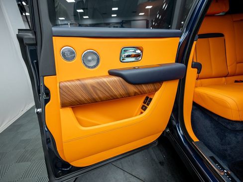 Used 2025 Rolls-Royce Cullinan AWD/4WD image 57
