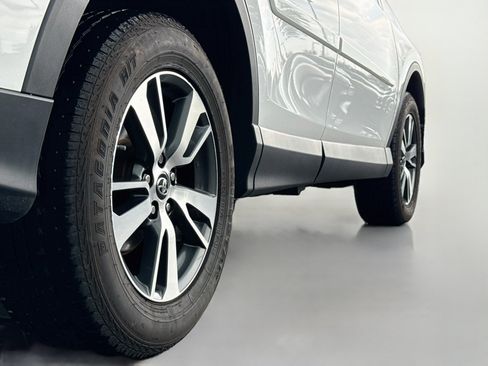 Used 2016 Toyota RAV4 XLE w/ Convenience Package AWD/4WD image 9