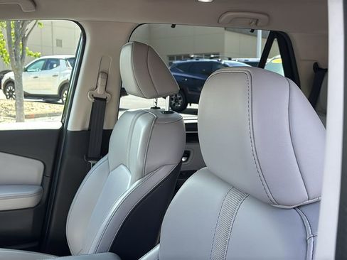 Used 2025 Honda Pilot EX-L image 25