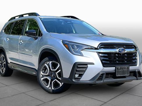 Used 2024 Subaru Ascent Limited w/ Technology Package AWD/4WD image 3