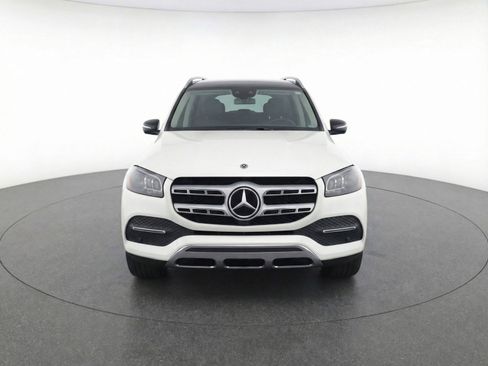 Used 2024 Mercedes-Benz GLS 450 4MATIC image 2