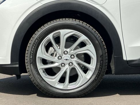 New 2027 Chevrolet Bolt LT w/ Comfort Package image 25