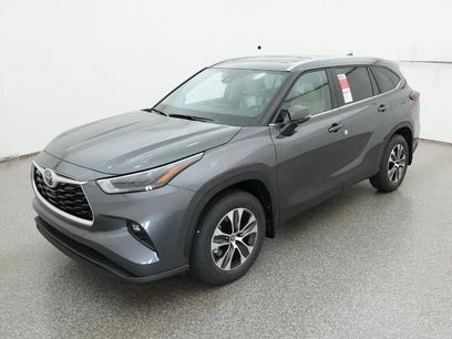 New 2025 Toyota Highlander XLE