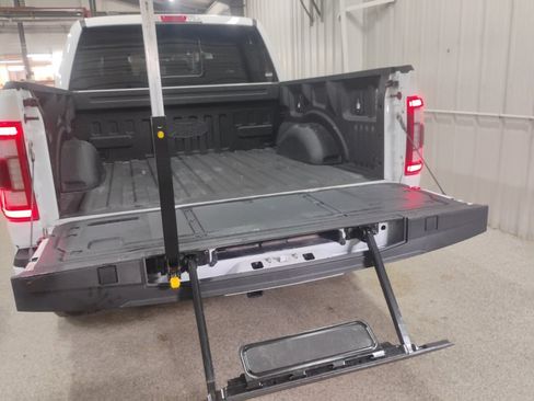 Certified 2023 Ford F150 Lariat w/ Equipment Group 502A High image 26