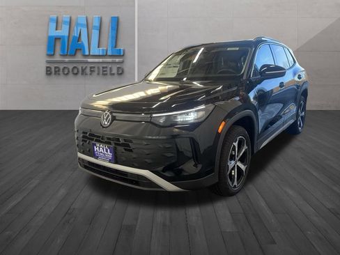 New 2026 Volkswagen Tiguan SE image 1