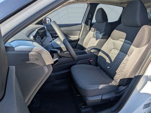 New 2026 Nissan Kicks SV w/ SV Premium Package image 4