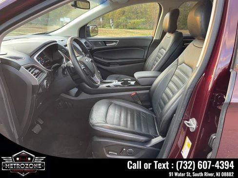 Used 2017 Ford Edge SEL w/ Equipment Group 201A AWD/4WD image 23
