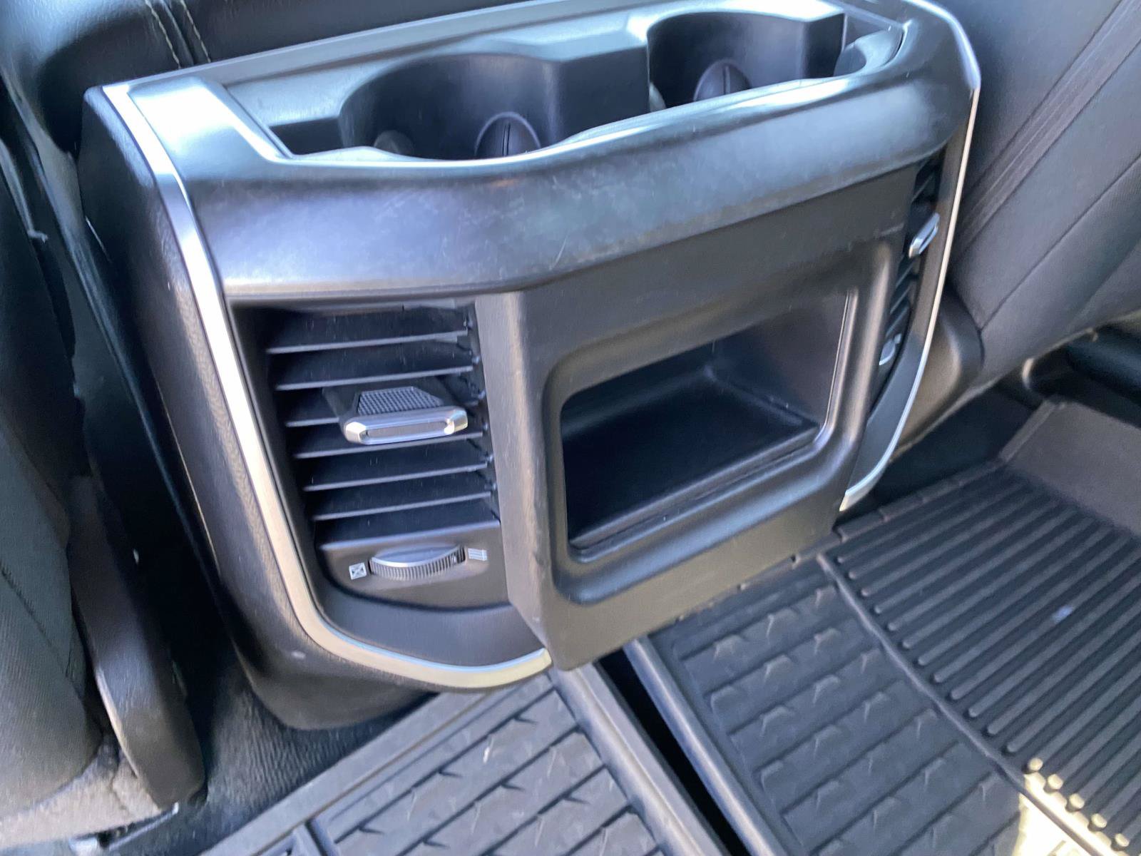 Used 2020 RAM 1500 Big Horn AWD/4WD image 13