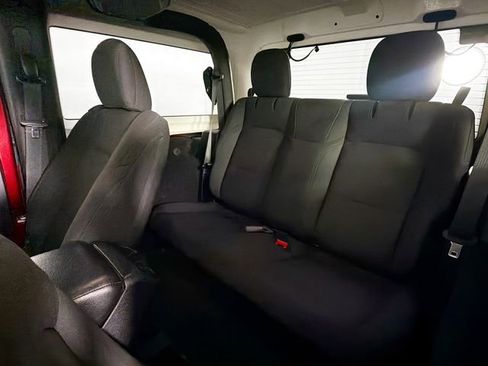Used 2021 Jeep Wrangler Sport AWD/4WD image 23