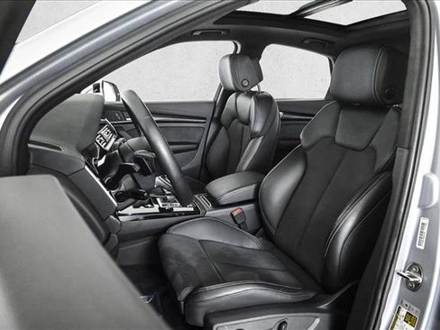 Used 2022 Audi SQ5 Premium w/ Convenience Package image 17