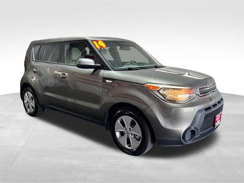 Used 2014 Kia Soul FWD image 3