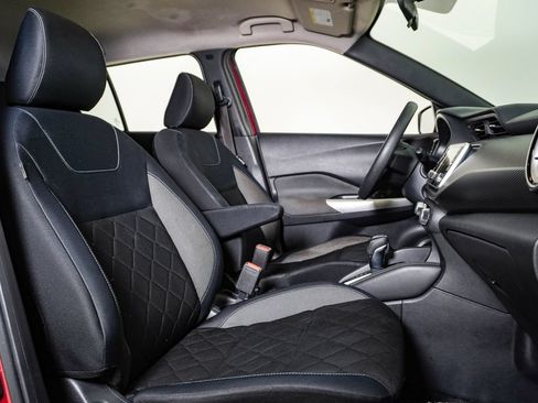 Used 2019 Nissan Kicks SV FWD image 15