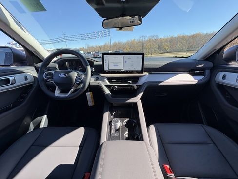 New 2026 Ford Explorer Active w/ Active Comfort Package image 29