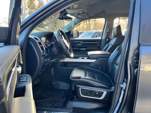 Used 2022 RAM 1500 Laramie AWD/4WD image 15