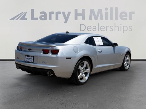 Used 2010 Chevrolet Camaro SS w/ RS Package RWD image 6