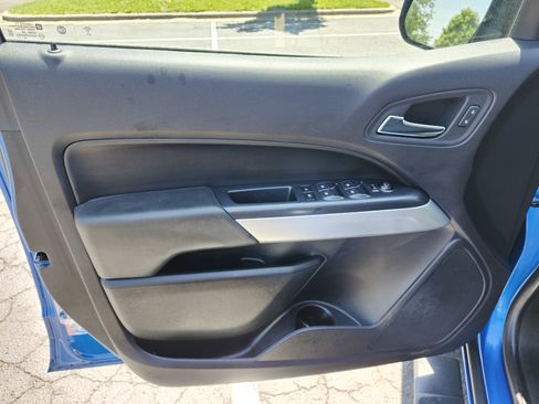 Used 2021 Chevrolet Colorado LT RWD image 25