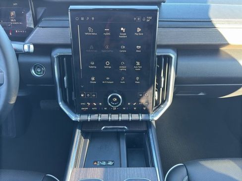 Certified 2024 GMC Acadia Denali w/ Super Cruise Package image 19