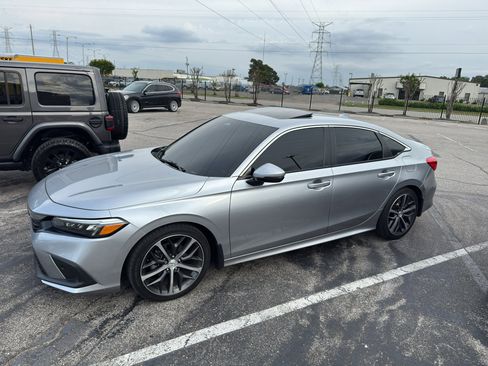 Used 2024 Honda Civic Touring image 1