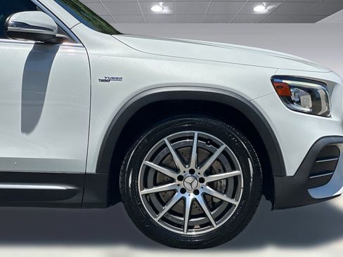 Used 2021 Mercedes-Benz GLB 35 AMG 4MATIC image 35