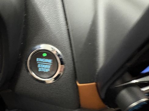 Used 2021 Ford EcoSport SE w/ SE Appearance Package image 18