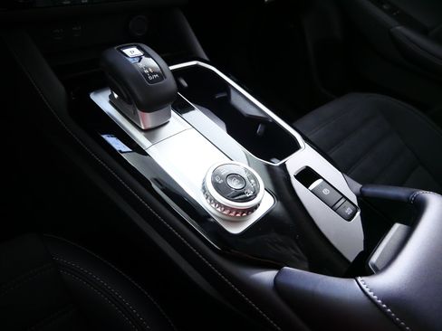 New 2026 Mitsubishi Outlander AWD image 6