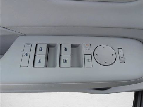 New 2026 Hyundai Kona SEL Premium FWD image 10
