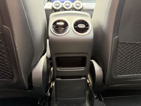 Used 2026 Mercedes-Benz GLB 250 image 18
