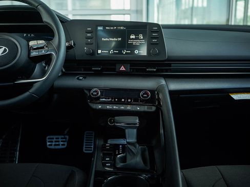New 2026 Hyundai Elantra SEL Sport Premium FWD image 15